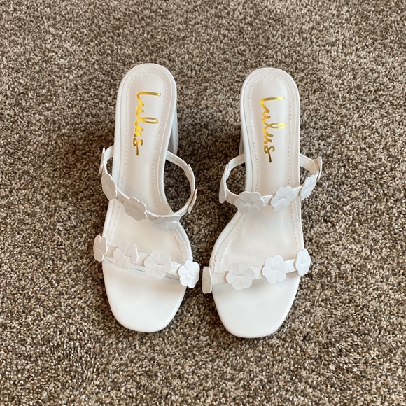 Worn once lulus heels! - Picture 2 of 3